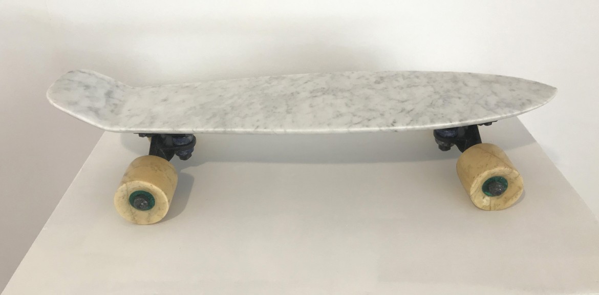 Skate, 2017, marble, 60 x 20 x 14 cm.